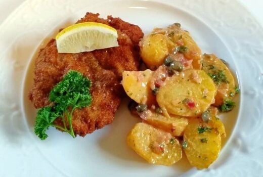 Kycklingschnitzel med tysk potatissallad